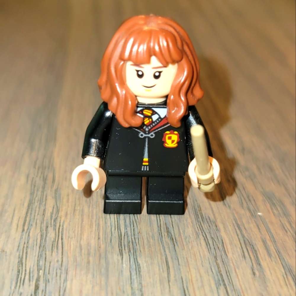 Lego Mini Figure Harry Potter Hermione Granger Gryffindor Robe